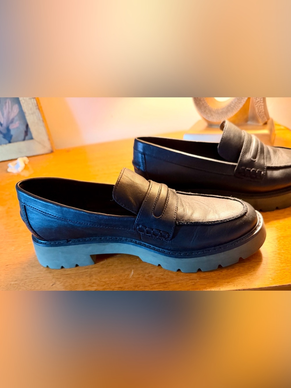 Sanctuary Black Leather Women’s Loafers Green Soles Size 7